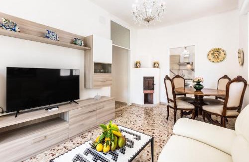 Noto Marina Villa | Ville Colonia Marina