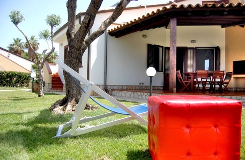 Piana Calzata Villa | villecefalu. Villa Deluxe with veranda close to the sea