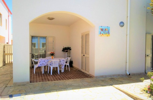 Punta Secca Villa | Villetta Rosso Corallo, beach house with garden of 200 square meters