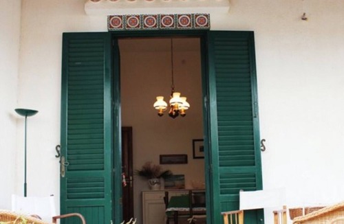 San Vito Lo Capo House | Villetta Sole: Holiday Home with Mountain View, Shared Terrace & Air Conditioning
