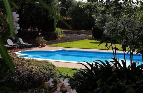 Piedimonte Etneo House | Villino Il Gabbiano: A welcoming cottage situated on the eastern slopes of Mount Etna, with Free WI-FI.