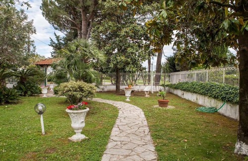 Battipaglia Apartment | Voltapensieri