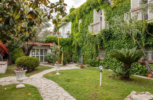 Battipaglia Apartment | Voltapensieri