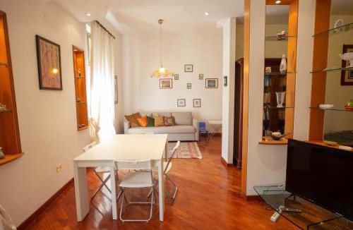 Vomero Apartment | Vomero Chic by Dimorra
