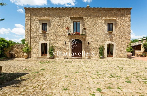 San Michele di Ganzaria Villa | Vrbo Property