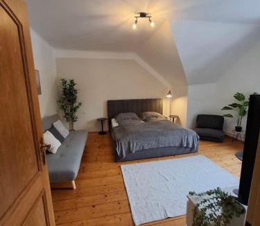 Ternitz Apartment | Wanderlust Family Suite - Self Check-In, near Ski Area