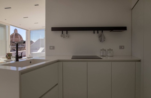 Trapani City Centre Apartment | WeLive Trapani - Penthouse apartment with terrace and Jacuzzi