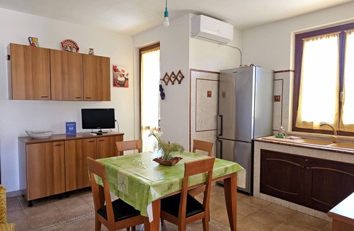 Solfarelli Villa | WELL-LIT MEDITERRANEAN VILLA WITH VERANDA AND GARDEN ONLY 50 METERS FROM THE SEA