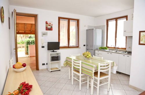 Solfarelli Villa | WELL-LIT MEDITERRANEAN VILLA WITH VERANDA AND GARDEN ONLY 50 METERS FROM THE SEA