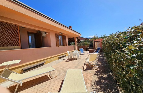 Solfarelli Villa | WELL-LIT MEDITERRANEAN VILLA WITH VERANDA AND GARDEN ONLY 50 METERS FROM THE SEA