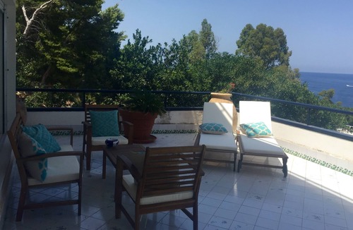 Palermo Villa | White and Sea, luxury villa for 6