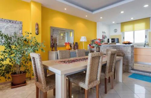 Stazzo Apartment | With Terrace and Lovely Sea View