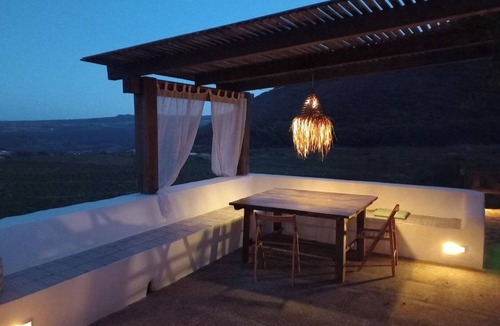 Pantelleria House | Wonderful 3-bedroom house with WiFi in Pantelleria