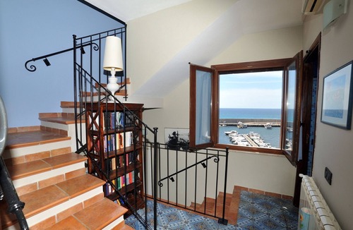 Terrasini House | Wonderful Holiday Gaia