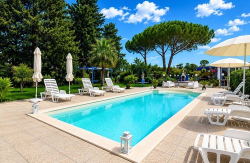 Chiaramonte Gulfi Villa | Wonderful private villa for 7 people with WIFI, A/C, private pool, TV and patio