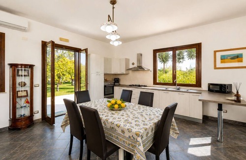 Donnalucata Villa | Wonderful private villa with private pool, WIFI, A/C, TV, veranda, pets allowed and panoramic view
