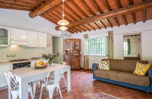 Montevarchi Villa | Wonderful private villa for 12 people with hot tub, private pool, WIFI, A/C and TV