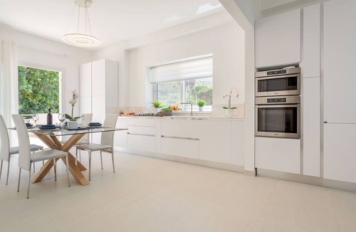 Terrasini Villa | Wonderful private villa for 8 guests with A/C, WIFI, hot tub, TV and terrace