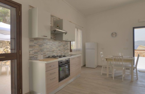 Floridia Villa | Wonderful private villa for 5 guests with WIFI, A/C, private pool, TV, terrace and panoramic view