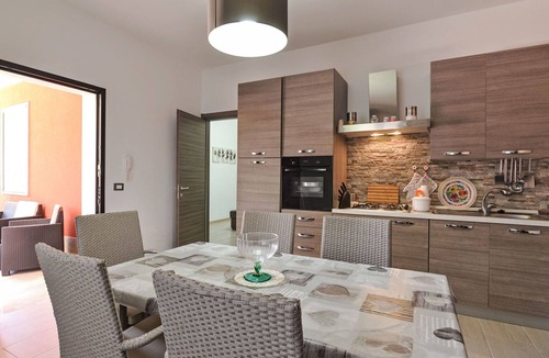 Syracuse Villa | Wonderful private villa for 6 people with A/C, WIFI, private pool, TV and patio