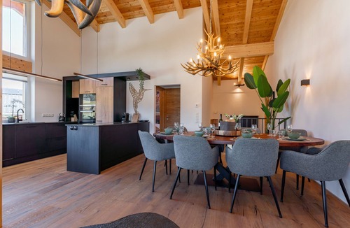 Sankt Lambrecht House | Wonderful ski in-ski out lodge
