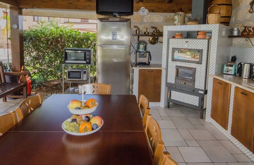 Alcamo Villa | Wonderful Villa Palme, with swimming pool, garden, free Wi-Fi, for 14 people
