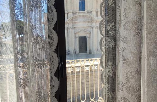 Comiso Bed & Breakfast | Yhomisus