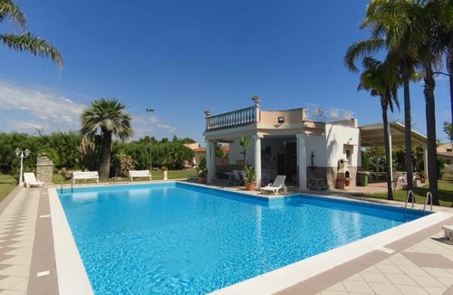 Carrozziere House | Zeus Depandance in Villa con piscina