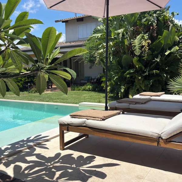 Villa Lucia, with an infinity pool and garden, in an oasis of peace