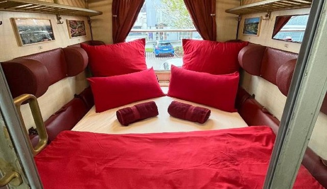 Übernachtung im nostalgischen Bahnwaggon in Bogen