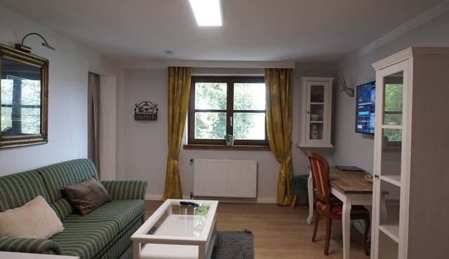 2 Bedroom Apartment, Access to Attersee Lake, Private Terrace, Free Parking in Seewalchen am Attersee
