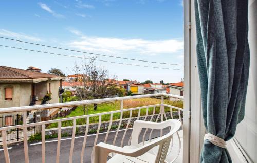 2 Bedroom Cozy Apartment In Scario