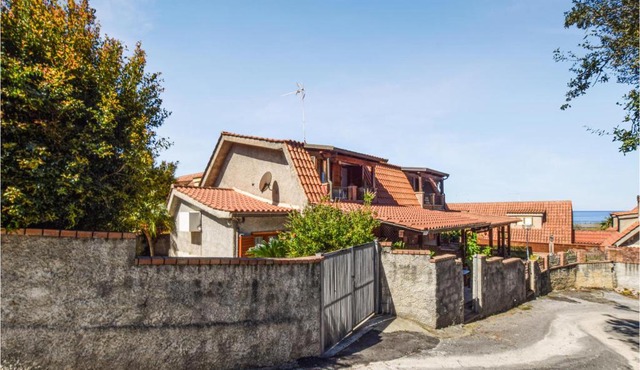 3 Bedroom Nice Home In Gizzeria