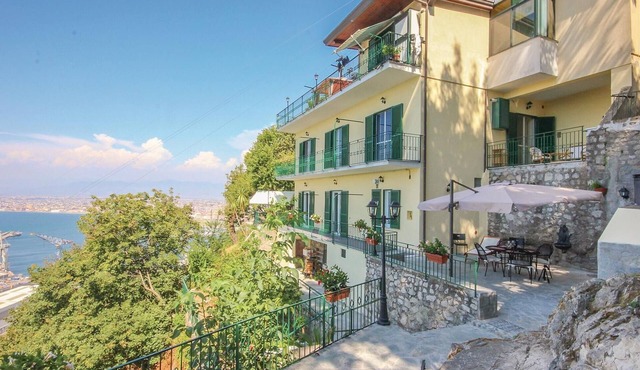 4 bedroom beach front home in C.mmare di Stabia -NA- in C.mmare di Stabia -NA-