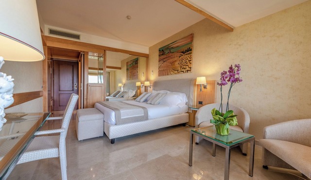 Acacia Resort