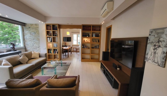 Andrew's House in Napoli