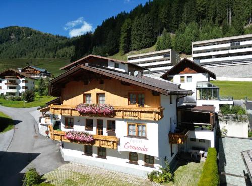 Apart Granada inklusive Silvretta Card Premium in Ischgl