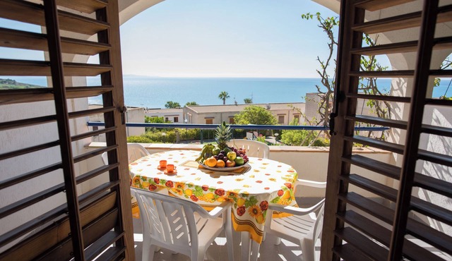 Apartment 250 Meters From the Beach With sea View