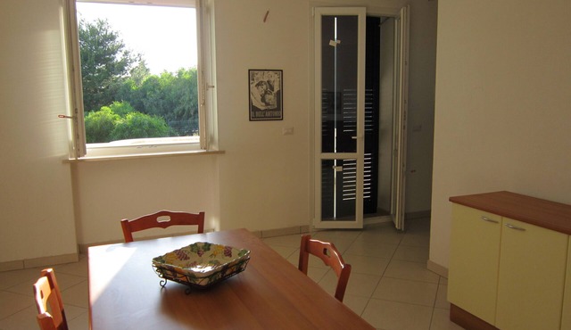APARTMENT 280 MT FROM THE SEA - PARKING SPACE AND GARDEN A FEW KM FROM GALLIPOLI in Taviano