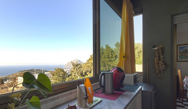 Apartment Casa Vincenza with A/C, Balcony & Wi-Fi