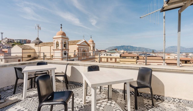 Apartment 'Disiu Case Vacanza - Balestrate' with Shared Terrace, Wi-Fi and Air Conditioning