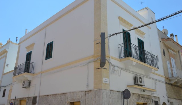 Apartment in the city center, just a stone's throw from the ravine 1