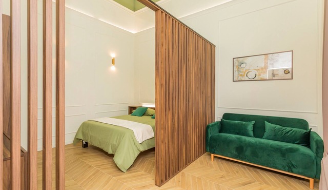 Apartment 'La Finestra Down Town - Retro' with Wi-Fi and Air Conditioning
