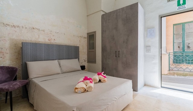 Apartment 'Luxury Rooms - Erika' with Wi-Fi and Air Conditioning in Alezio