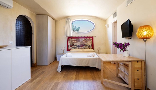 Apartment 'Residenze Uliveto - Residenza 10' with Pool, Private Terrace and Air Conditioning in Nardò