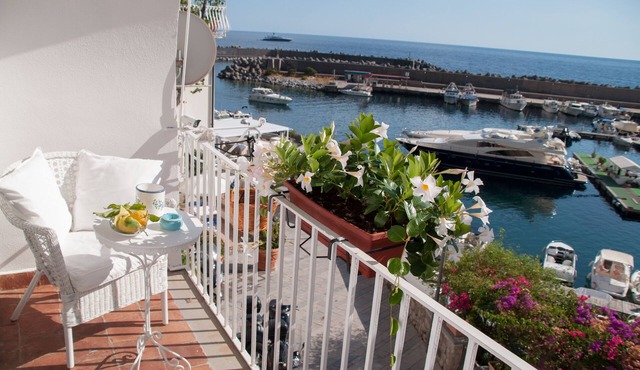 Apartment "Terra": Spectacular View of the Port Of Maratea