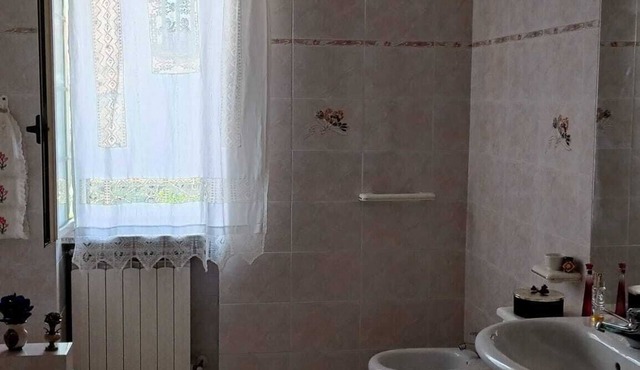 Apartment with 3 bedrooms, 3 bathrooms and large living room with terrace