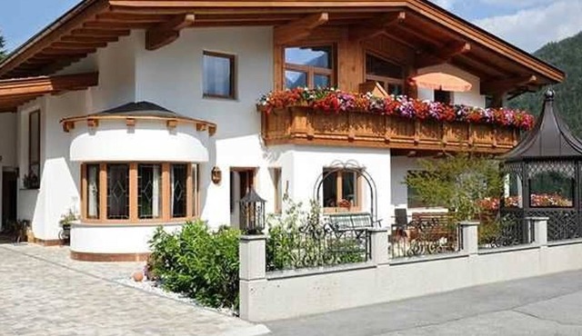 Apartments Agnes - Comfort apartment SERLES in Fulpmes
