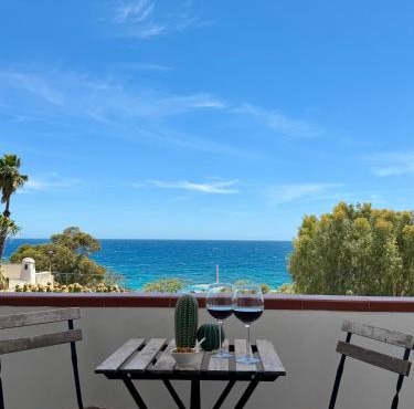 Appartamenti In Villa Polluce a 2 min dal mare WiFi e parcheggio