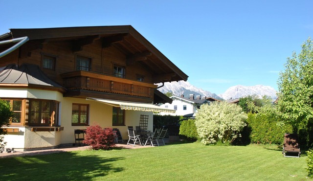 Country house, in the skiing and hiking area Zell am See in Saalfelden am Steinernen Meer